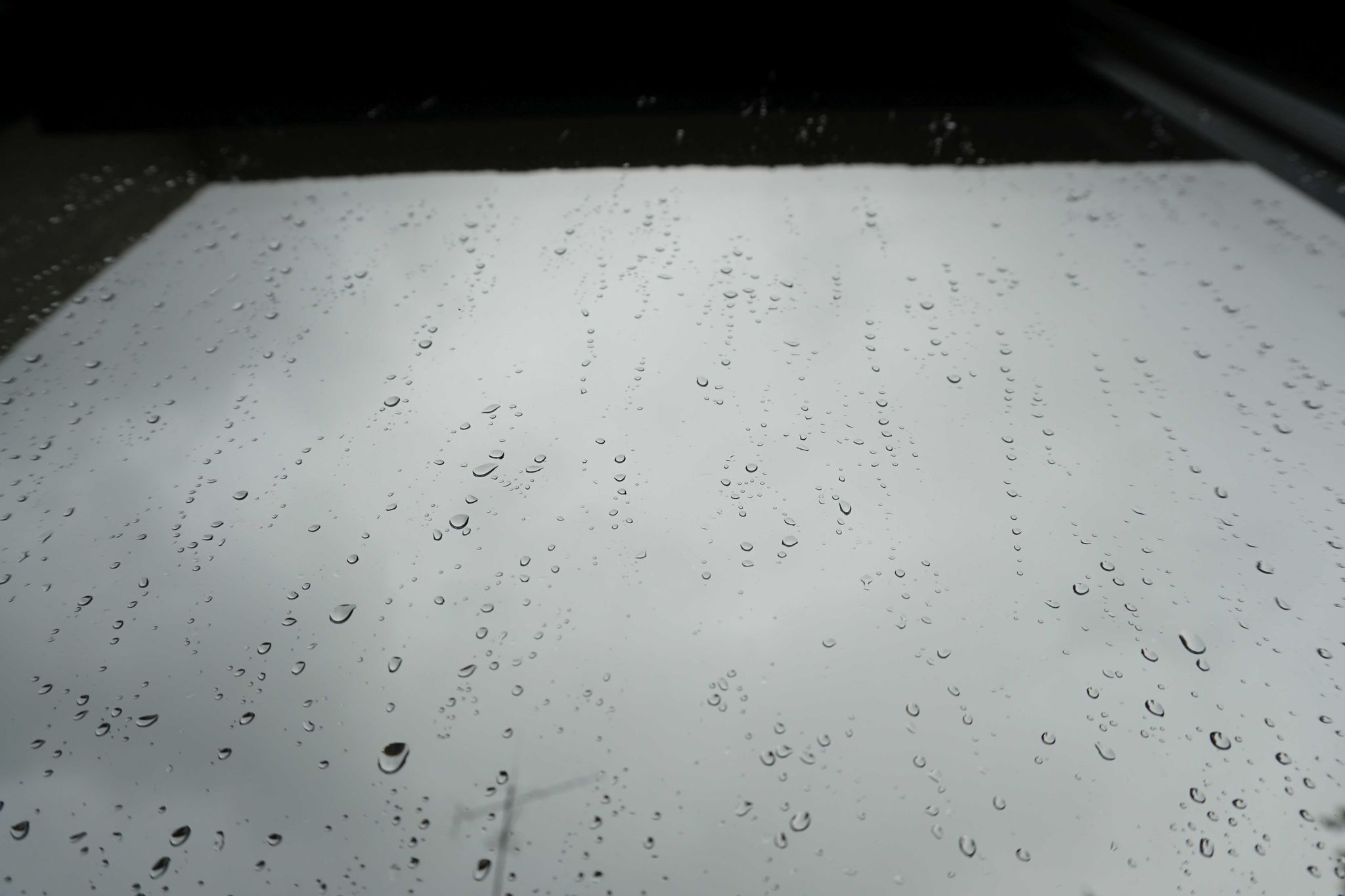 Regen an Autoscheibe